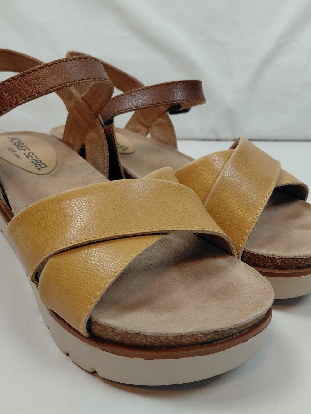 Josef Seibel Cleo Sandals Size 37 Gold Brown